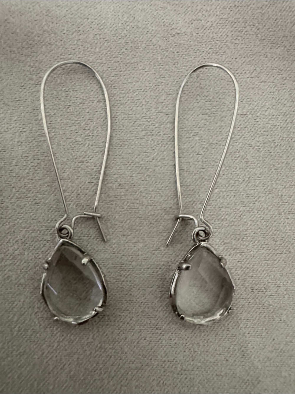 Kendra Scott Clear Teardrop Dangle Earrings in Silver